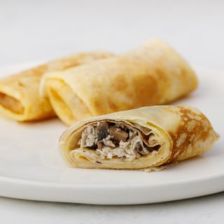 Naleśniki z kurczakiem i pieczarkami
