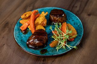 Медальйони з яловичини 350г