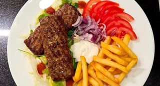 70. Piatto falafel