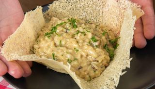 Risotto cu ciuperci Porcini și cremă de trufe negre