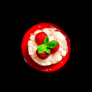Tartare di ricciola e lamponi