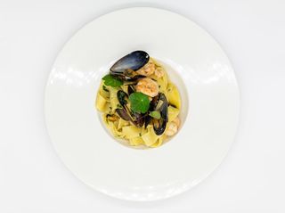 Pappardelle cu fructe de mare