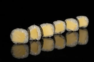 HOSOMAK Z MANGO I SERKIEM