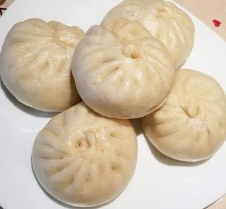 55. Baozi (steamed bun）Piletina sa shiitake pecurkama i piletinom 