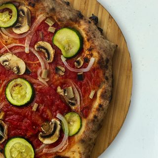 Pizza Vegetariana (30 Cm.)