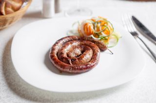 Cârnați proaspeți de oaie