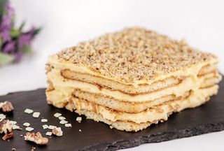 Бисквитена торта