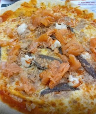 Pizza Siciliana (Mediana)
