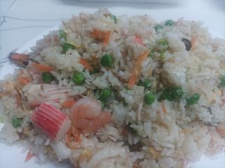 419. Ориз с морски дарове (800гр)