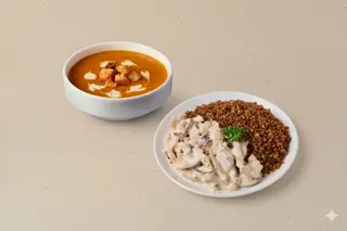 Чечевичный и Фрикасе из курицы с гарниром