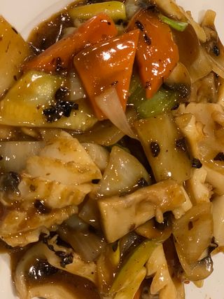 Calamares Con Salsa De Judías Negras