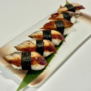 Nigiri anquila (6uds)