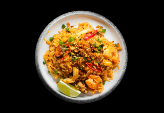 Рис Кхао з морепродуктами