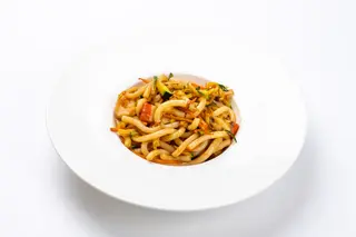 108 Udon saltato con frutti di mare