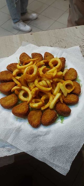 115. Chicken nuggets - 8 pezzi