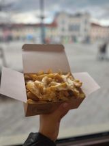 Frytki belgijskie z serem