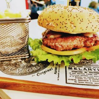 Hamburguesa Clásica