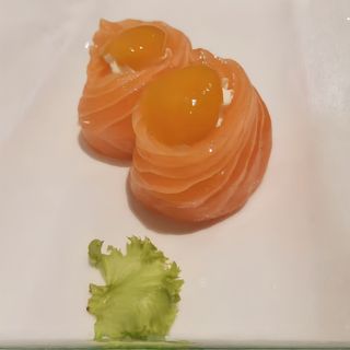 335.Gunkan mango 2 pezzi