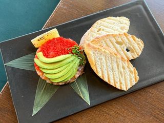 Тартар з лосося (200g)