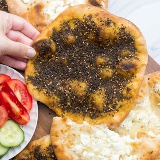 Manakeesh Queso y Tomillo doble capa