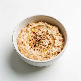 Пикантна паста от сирене