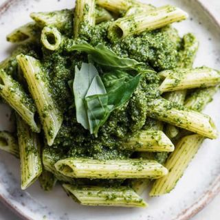 Pasta al pesto (salsa de albahaca) (porción)