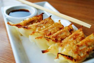 Gyozas De 3 Delicias (8 Uds.)