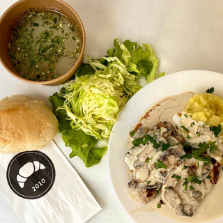 Svinjski medaljoni u sosu od pečuraka