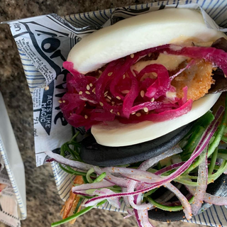 Pan Bao De Pollo Crujiente (1 Ud.)