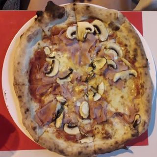 Pizza Prosciutto E Funghi (33 Cm.)