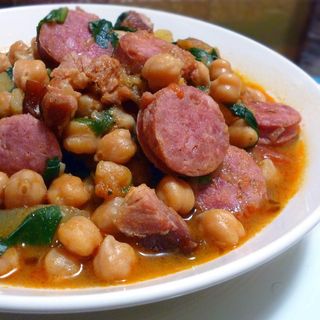 Potaje De Garbanzos con Chorizo