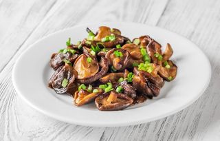 Bœuf Aux Champignons Noirs