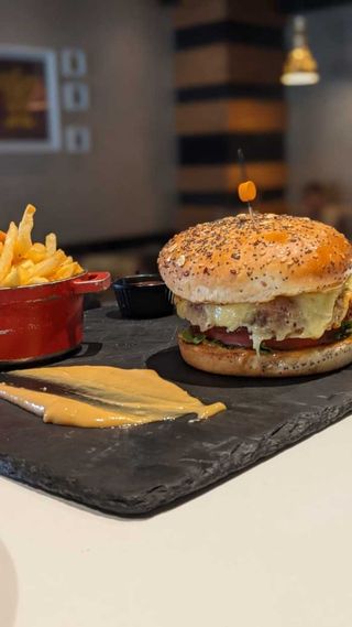 Cheese Burger et Frites