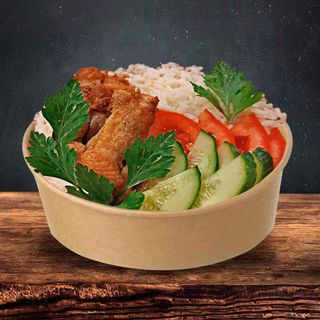 Боул з рисом та курячими крильцями (310г)