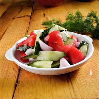 29 Свежий салат с маслом 西红柿黄瓜