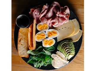 Сніданок з Мортаделлою