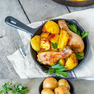 81B. Пиле с картофи (600г)