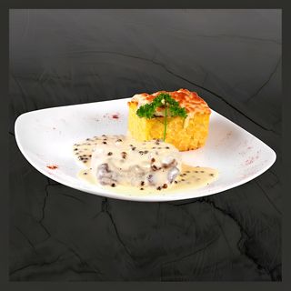 Muschi de vita cu sos de ciuperci