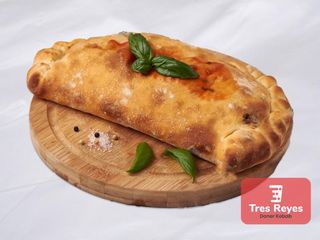 PIZZA CALZONE SOLO CARNE MEDIANA