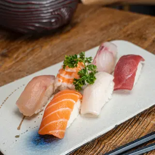 S13- Nigiri Set Pequeño 