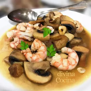 Gambas Con Champiñones