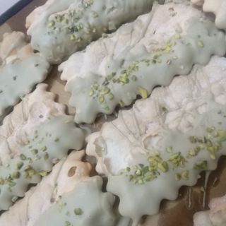 CHIACCHIERE AL PISTACCHIO VASSOIO DA  500 GR