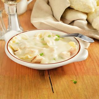 Пилешки хапки с чеснов сос (300г)