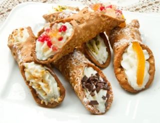Cannolo con cioccolato fondente