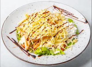 Salata plodovi mora toplo, hladna