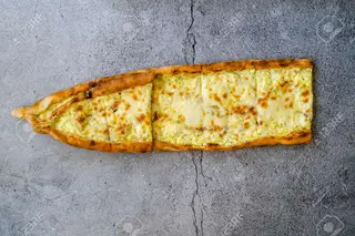 Pide formaggio