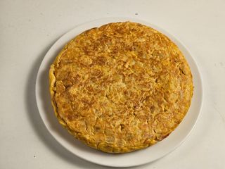 Tortilla De Patatas Entera