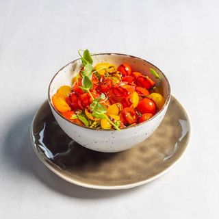 Cherry rajčica salata