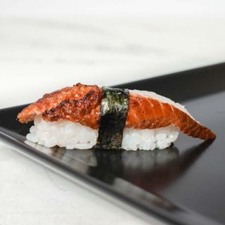 Суші з вугром