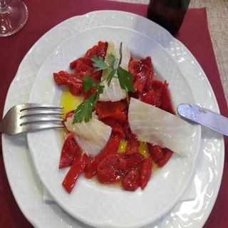 Asadillo Con Ventresca Y Bacalao Ración